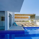 Luxury In Yesilkoy - 10 Minutes Drive To