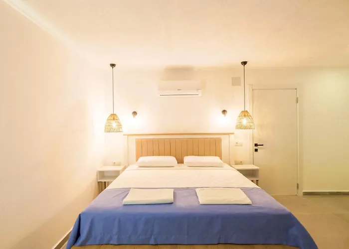Villa Luxury In Yesilkoy - 10 Minutes Drive To *